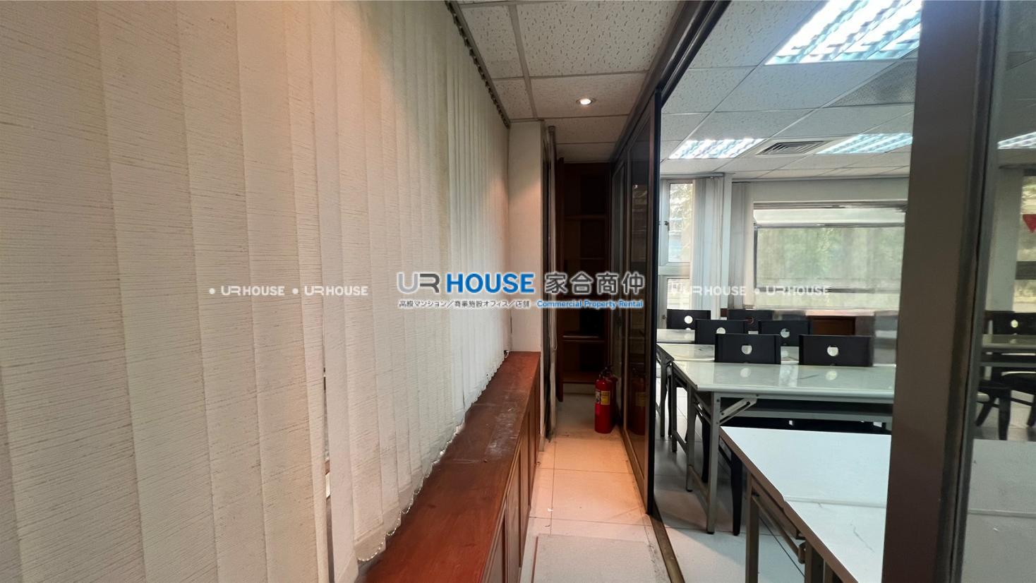 S__221855764_0.jpg