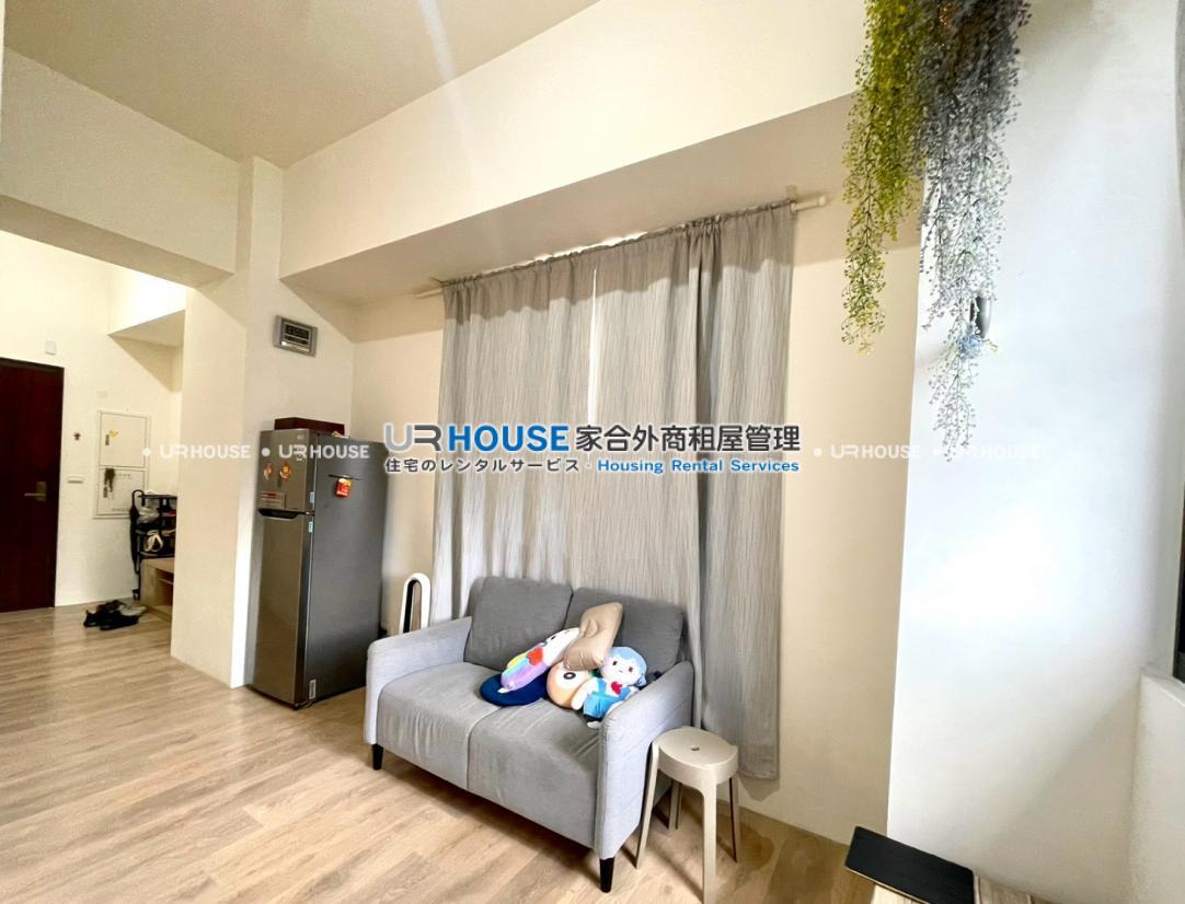 LINE_ALBUM_新版plus_260829_10.jpg