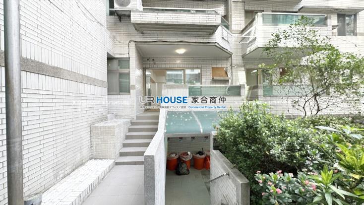 S__258842656_0.jpg