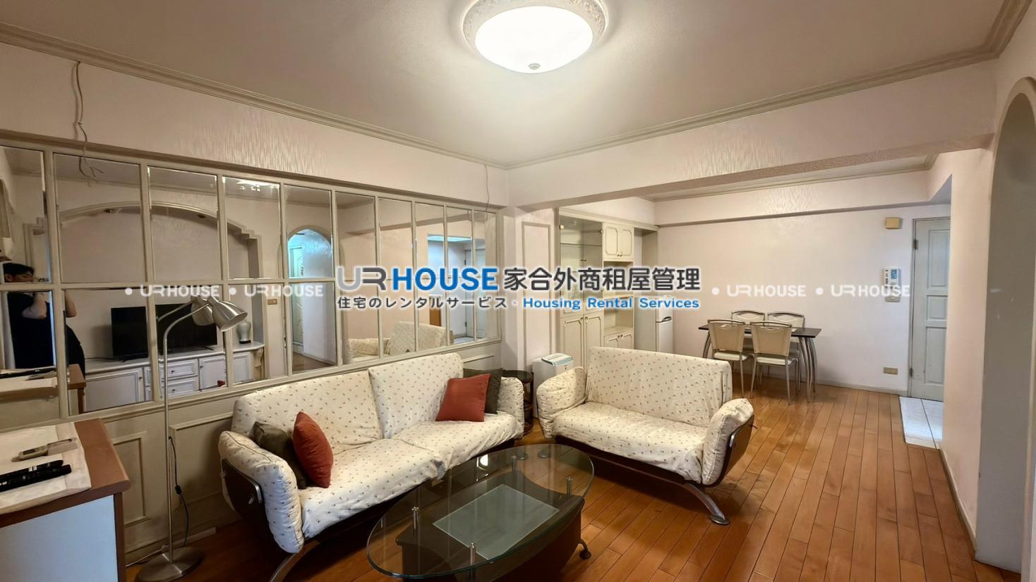LINE_ALBUM_斯美大廈_260906_3.jpg