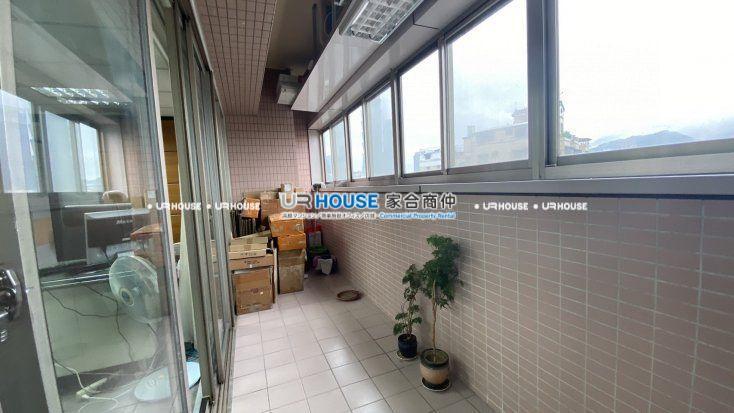 b9305f51a66947cd0bd245417349c117-watermarked.jpg