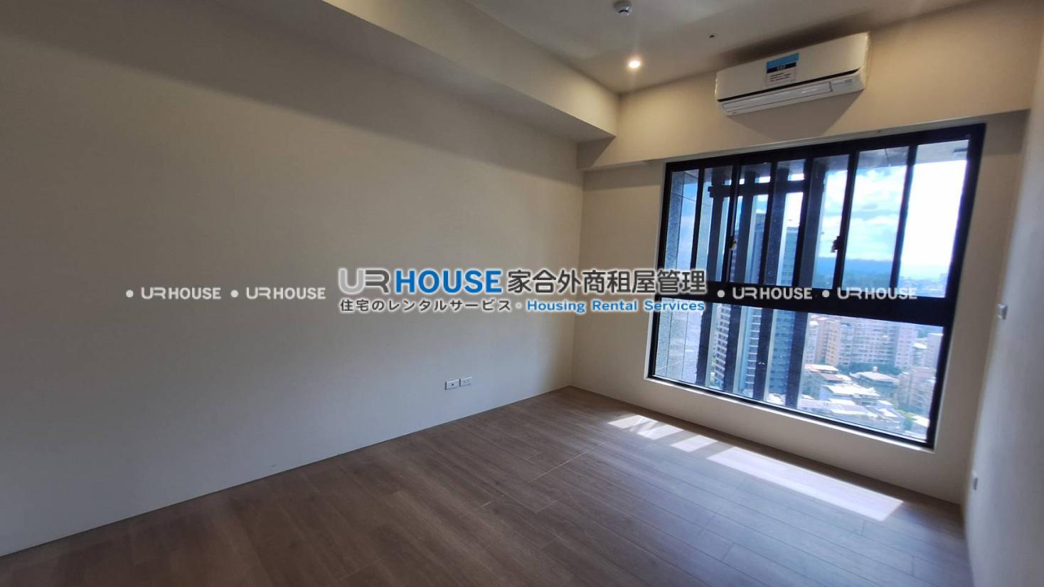 1736459_0.jpg